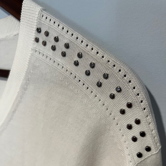 Roberto Cavalli V-Neck Knit Lightweight Sweater - Picture 2 of 4